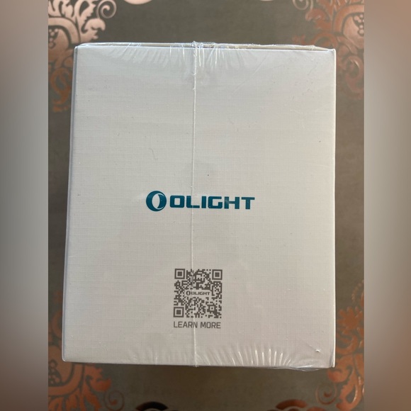 Olight Obulb Plus, touch switch light orb app control, new in package - Picture 2 of 6